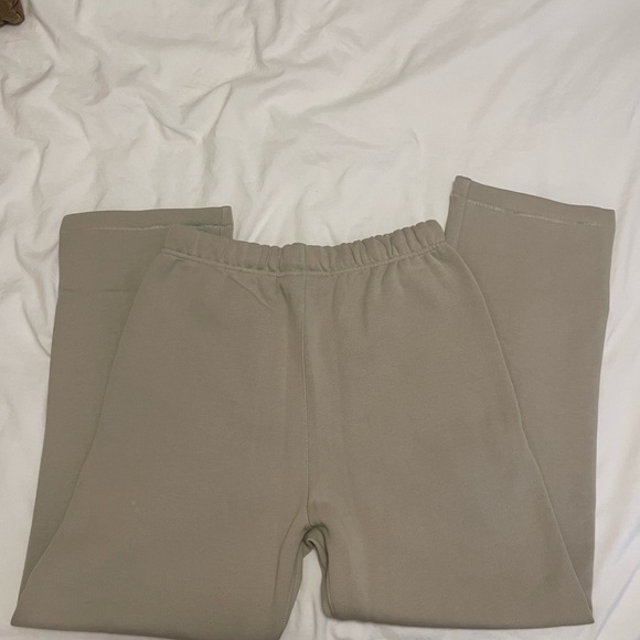 Essentials Fear of God wheat Relaxed sweatpants - Picture 4 of 5